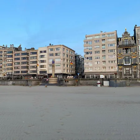 Apartament Studio Direct Aan Het Hoofdstrand Van - Naast Casino