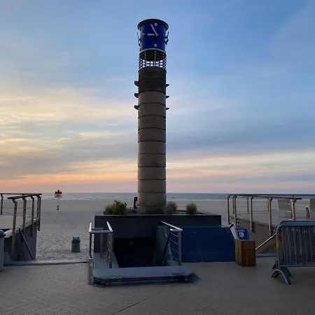 Studio Direct Aan Het Hoofdstrand Van - Naast Casino Apartament